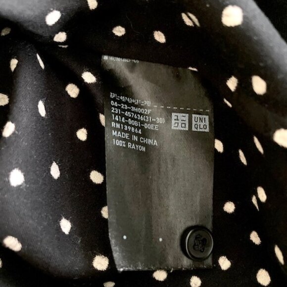 UNIQLO Black and White Polka Dot Button Down - Picture 4 of 4
